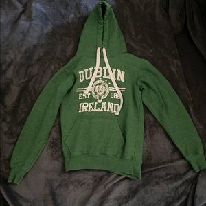 Green authentic Dublin Ireland hoodie!